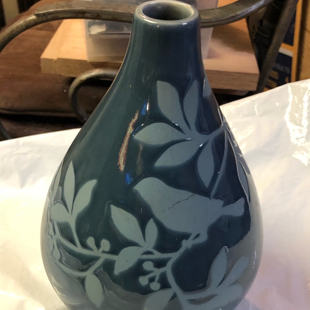 Blue bird vases